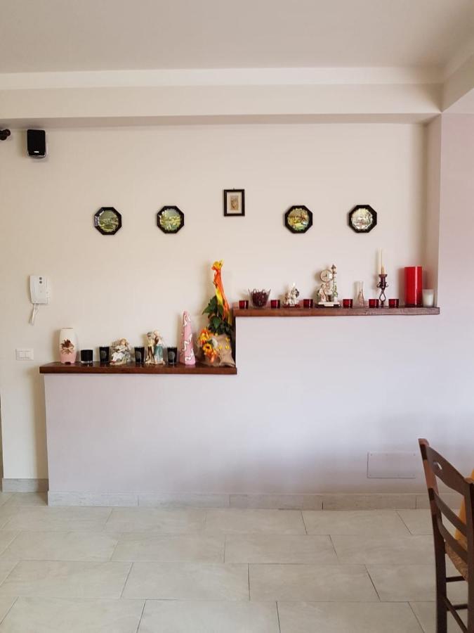 B&B La Casetta Di Lilly Amelia Buitenkant foto